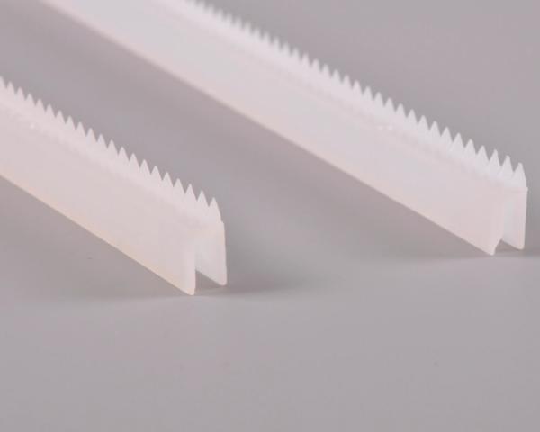 U Shape Plastic Serrated Blade
